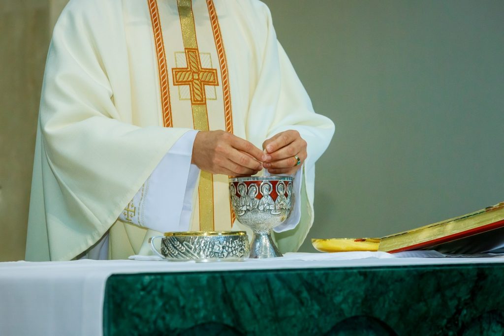 robe de prêtre